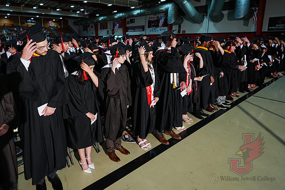25.05.17 SLE Commencement 58