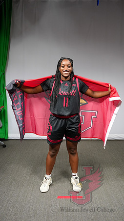 24.09.12 ATH WBB Media Day26