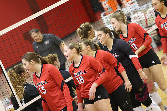 24.11.01 ATH VB V Quincy17