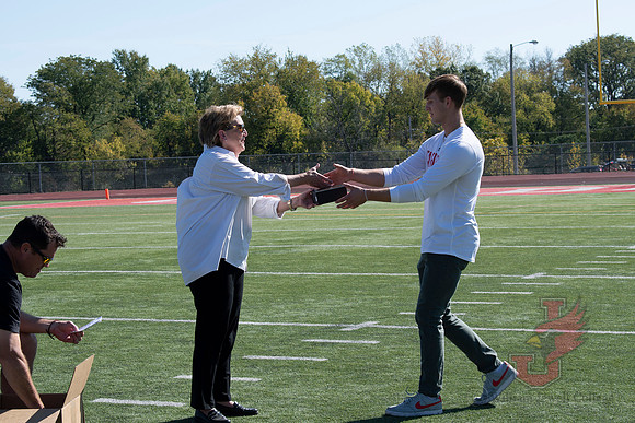 24.10.19 SLE Halftime - Basketball Conference Ring Ceremony 10