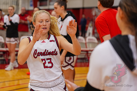 25.01.16 ATH WBB V Lewis 10
