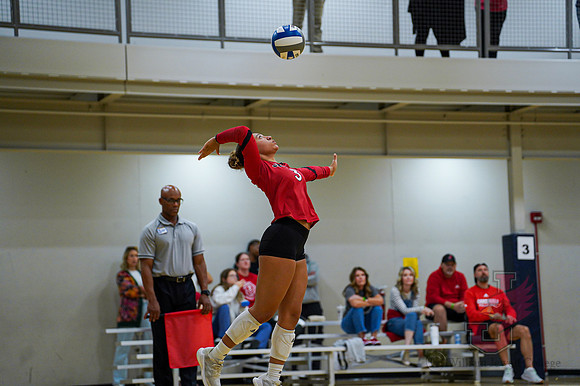24.10.18 ATH VB V Crossover9