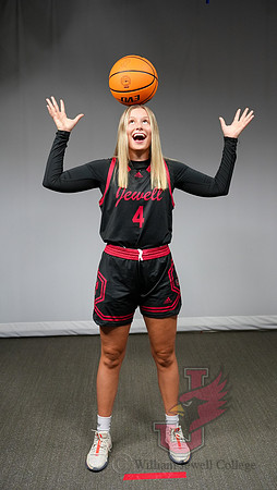 24.09.12 ATH WBB Media Day52