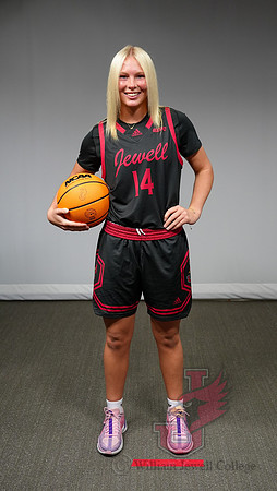 24.09.12 ATH WBB Media Day38