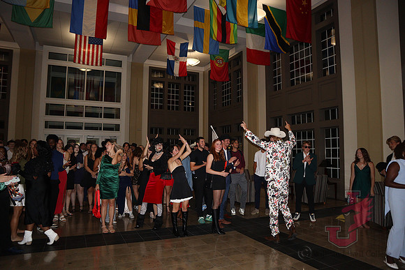 24.10.14 SLE Homecoming Casino Night 57