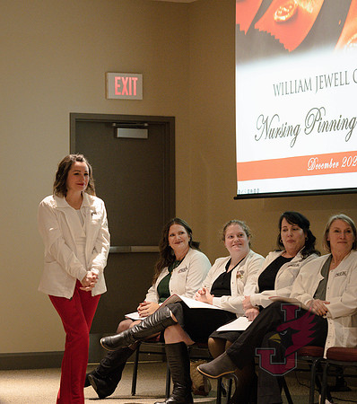 24.12.14 SLE Nursing Pinning Ceremony 9