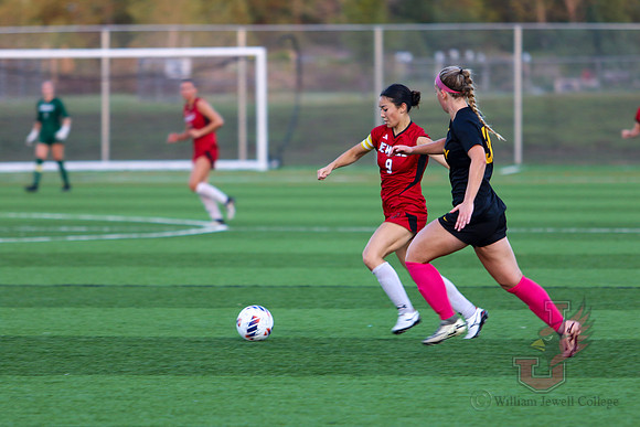24.10.04 ATH WSOC V Quincy-42