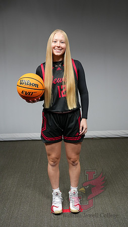 24.09.12 ATH WBB Media Day28