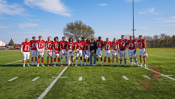 24.11.16 ATH FB Senior Day1