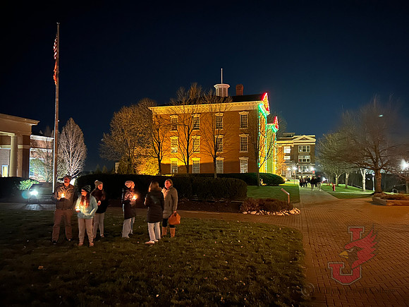 24.12.06 JSE Lighting of the Quad 21