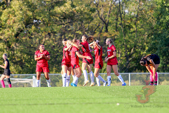 24.10.04 ATH WSOC V Quincy-22