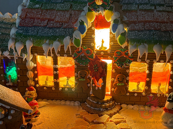 24.12.11 SPI Chef Jim Gingerbread House 7