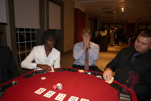 24.10.14 SLE Homecoming Casino Night 16