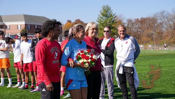24.10.27 WSOC Senior Day-14