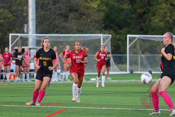 24.10.04 ATH WSOC V Quincy-40