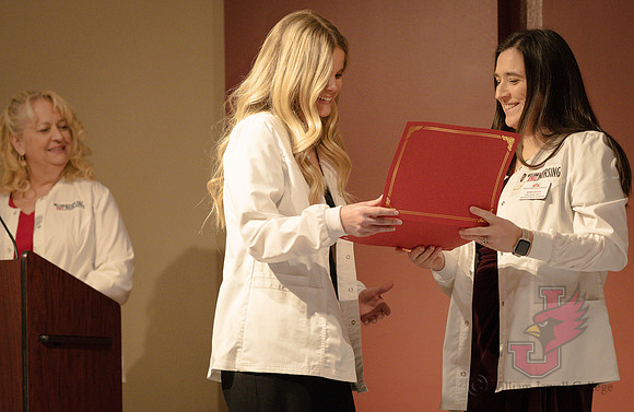 24.12.14 SLE Nursing Pinning Ceremony 4